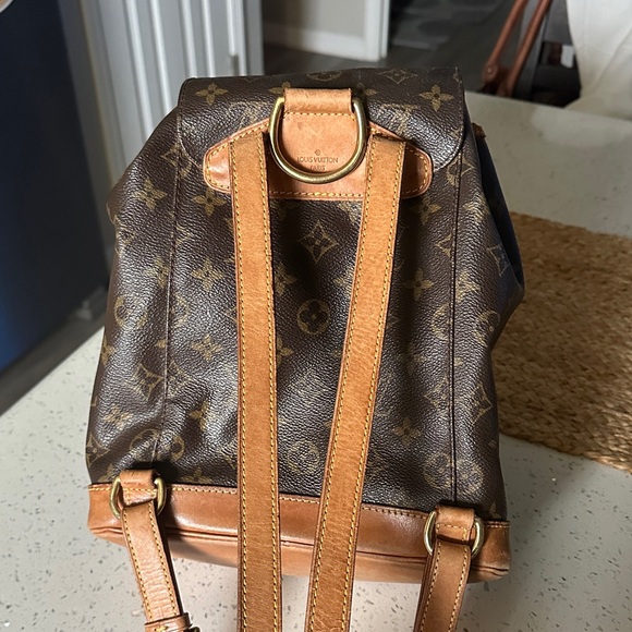 Louis Vuitton Backpack - Picture 2 of 16